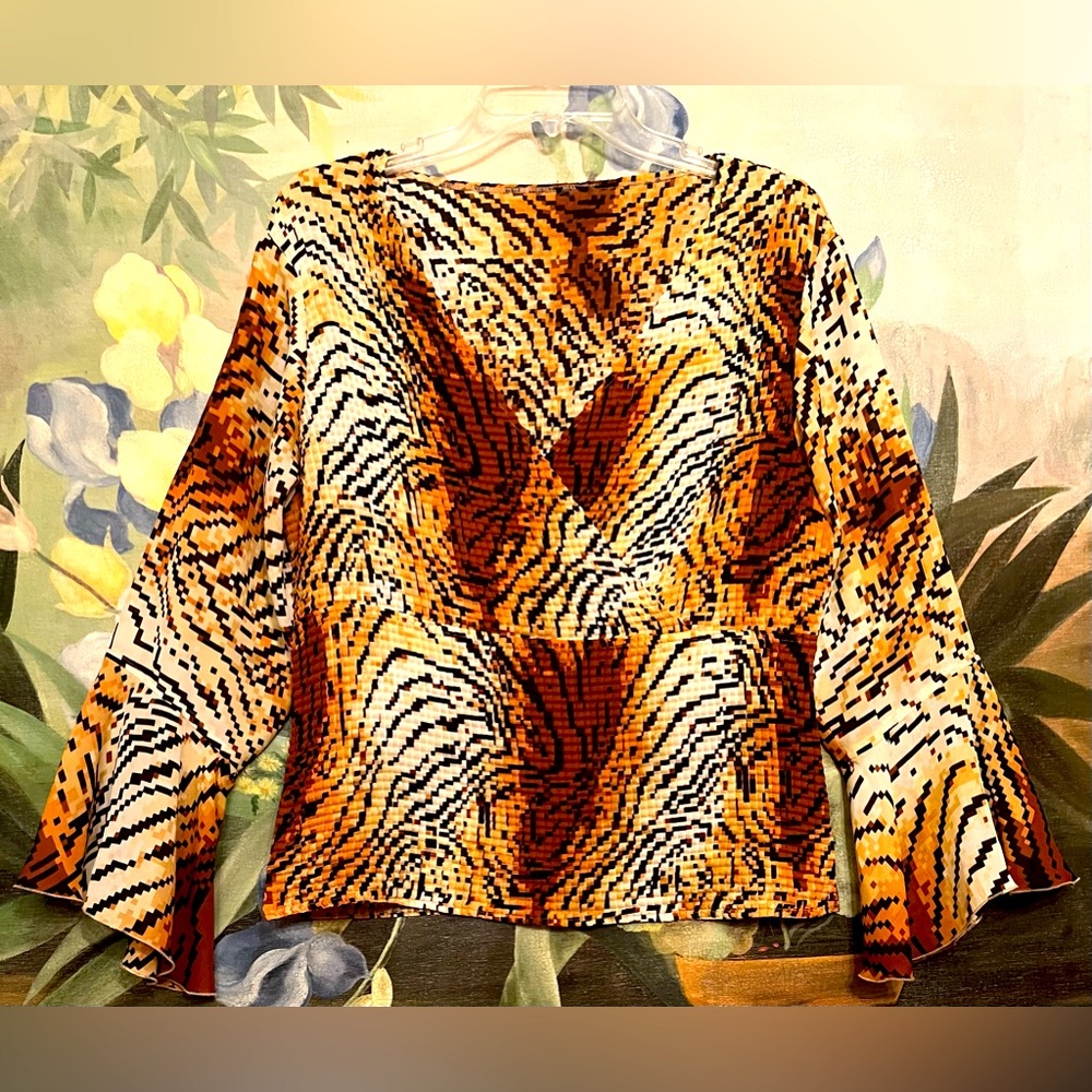 ANIMAL PRINT 🧿WRAP FRONT BLOUSE w/BELL SLEEVES SZ XL